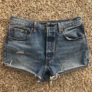 Levi’s 501 s cut offs shorts
